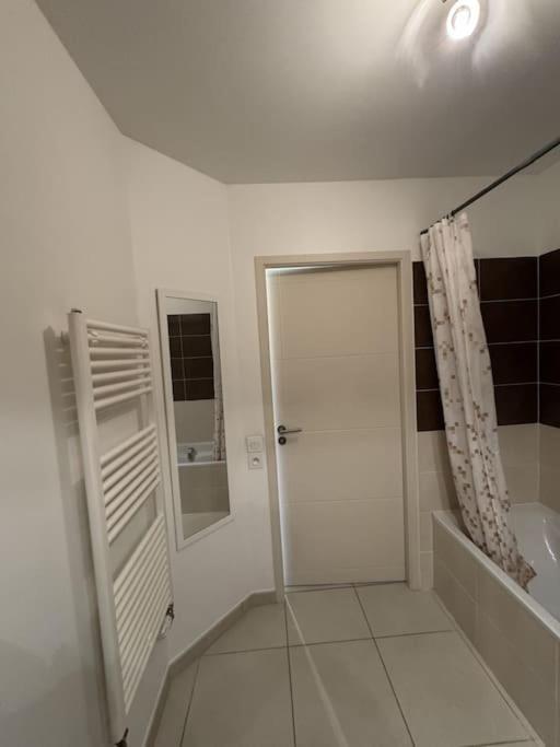 אנסי Appartement De Romain מראה חיצוני תמונה